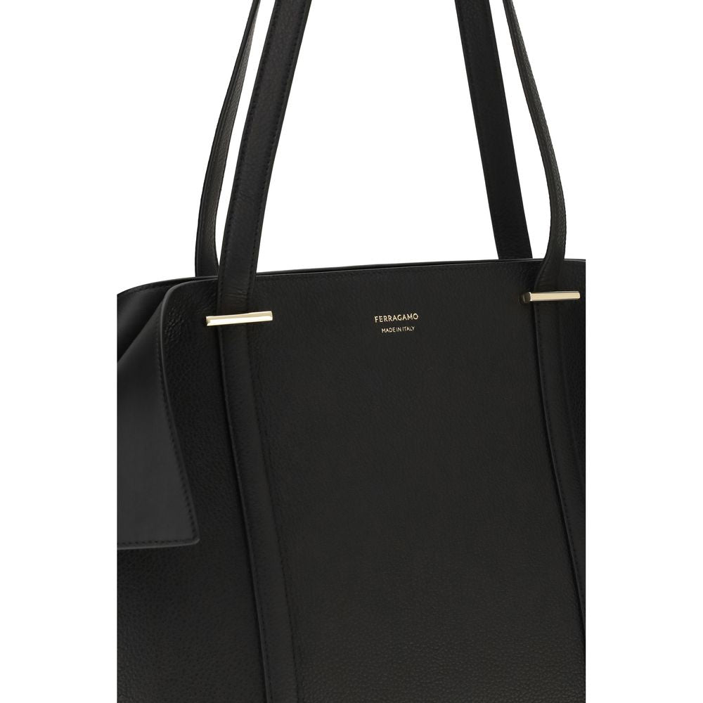 Ferragamo Black Calf Leather Bos Taurus Shoulder Bag
