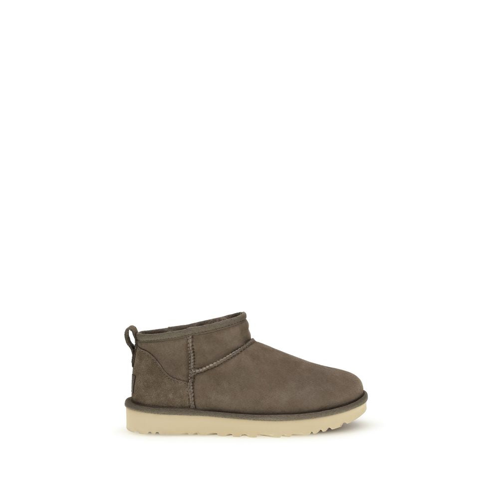 UGG Brown Lamb Ovis Aries Aries Ankle Boots