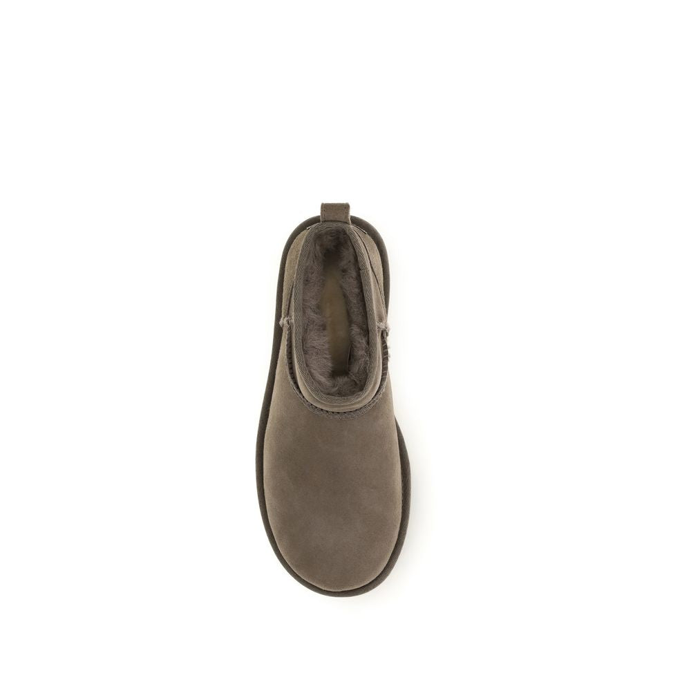 UGG Brown Lamb Ovis Aries Aries Ankle Boots