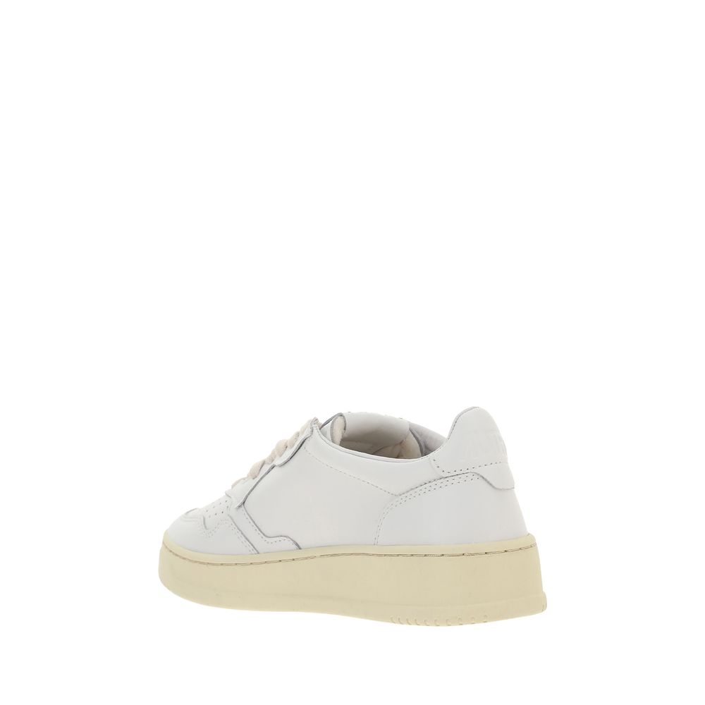 Autry White Calf Leather Bos Taurus Low Top Sneakers