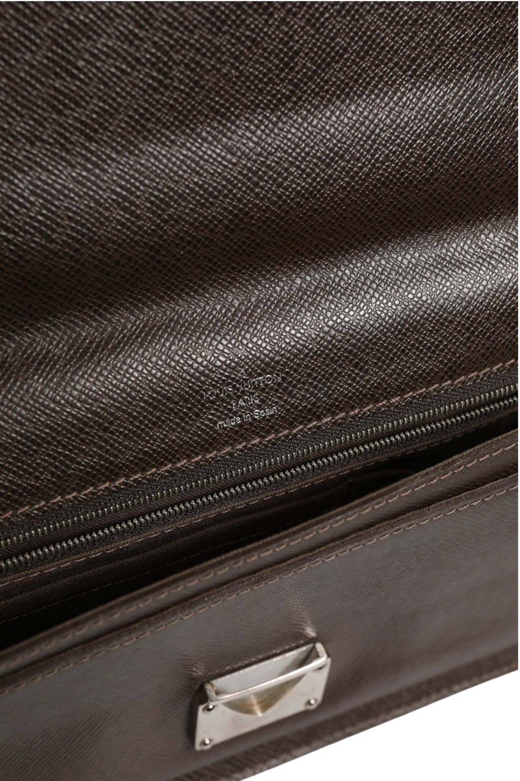 Louis Vuitton Belaia Clutch Taiga Leather