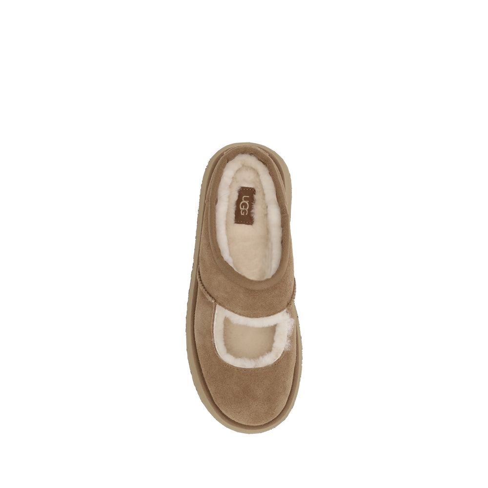 UGG Beige Leather Flats