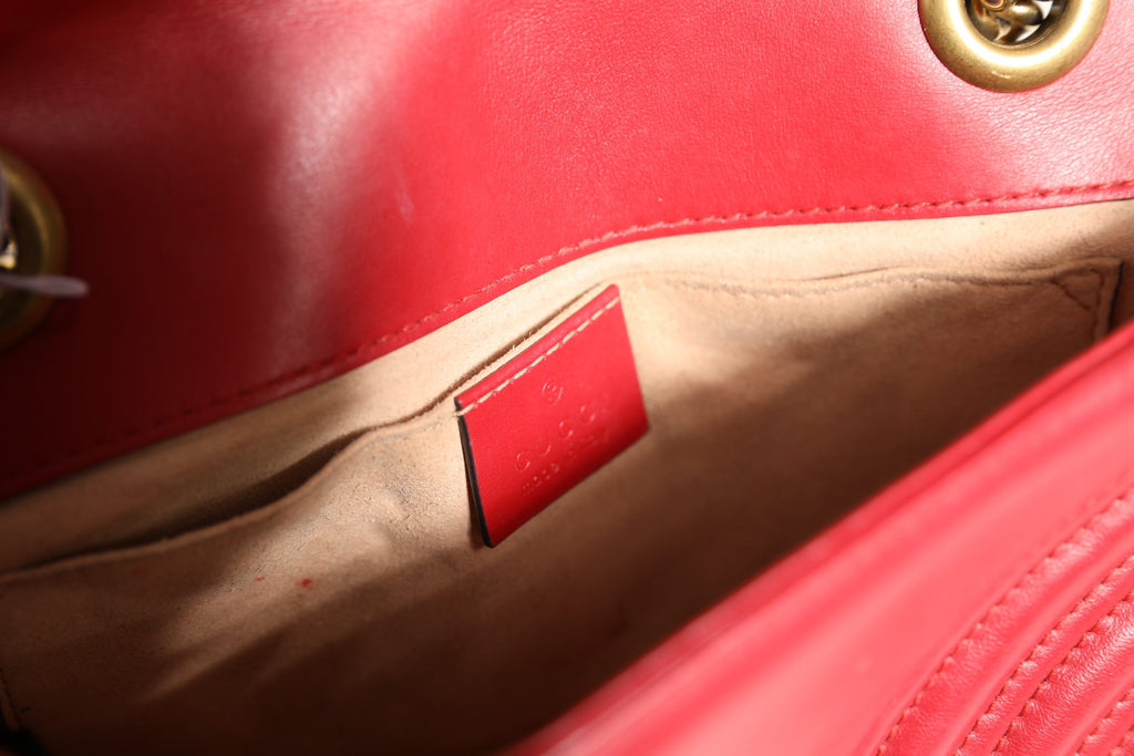 Gucci Marmont Small Shoulder Bag in Rosso Ancora Red Leather