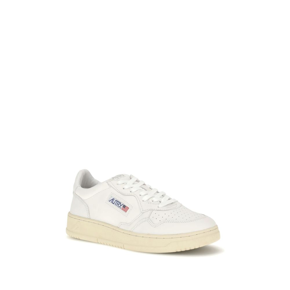 Autry White Calf Leather Bos Taurus Low Top Sneakers