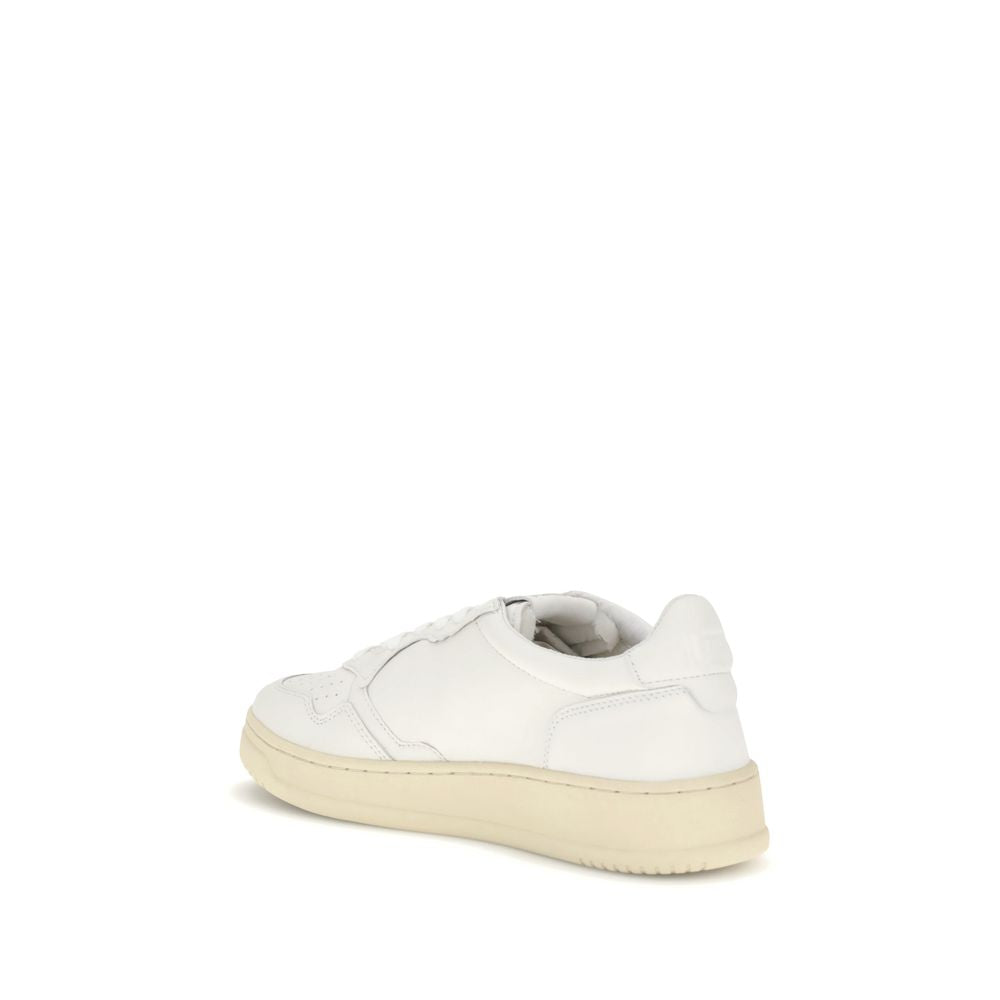 Autry White Calf Leather Bos Taurus Low Top Sneakers