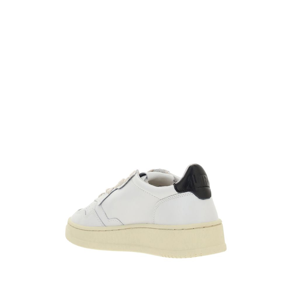 Autry White Calf Leather Bos Taurus Low Top Sneakers