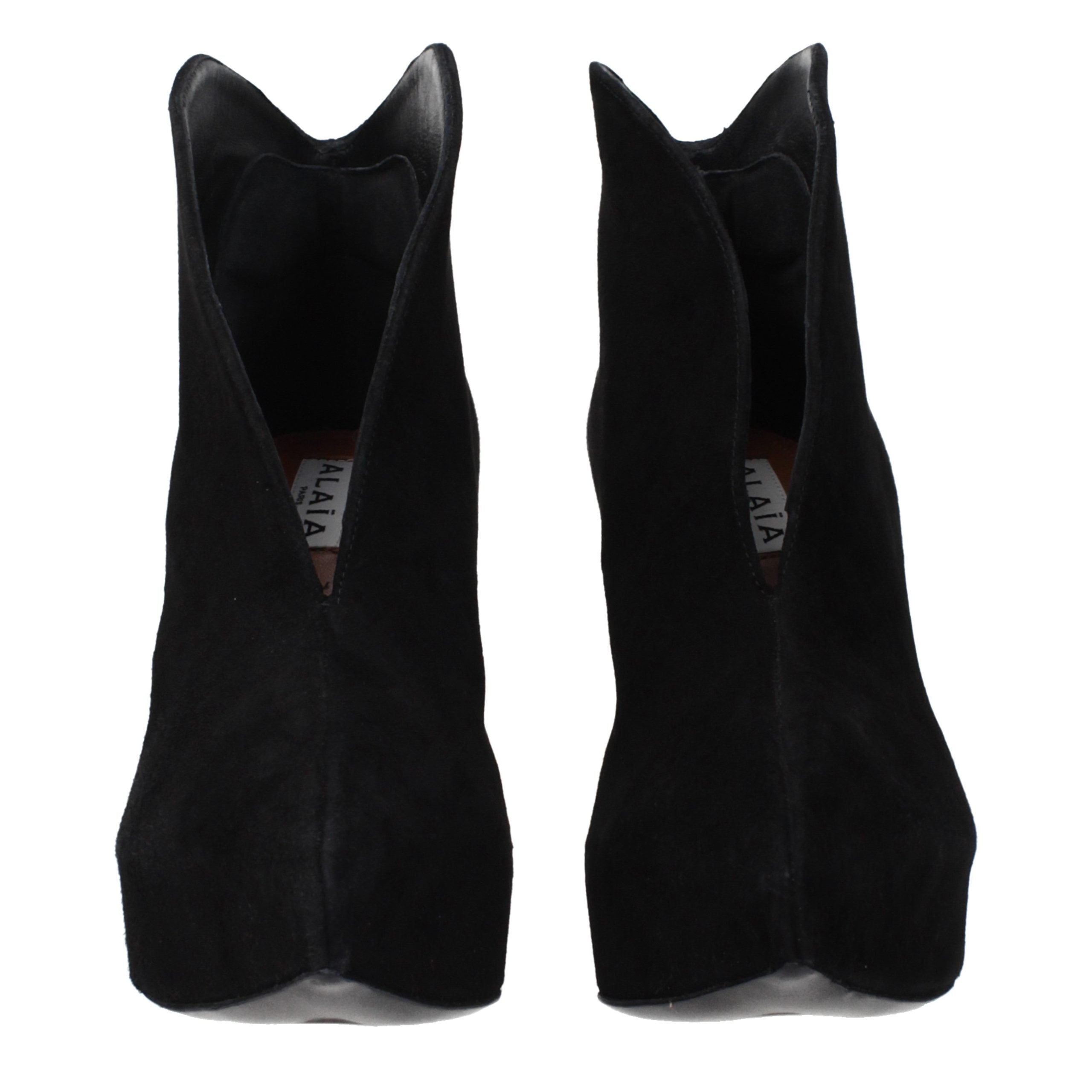 Alaïa Black Leather Ankle Boots