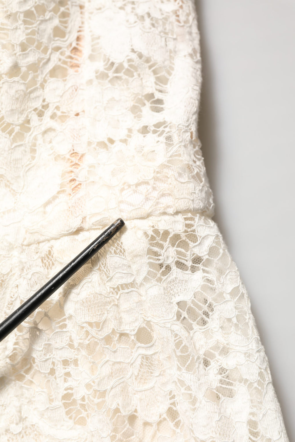 Dolce & Gabbana White Lace Viscose Sheath Long Gown Dress