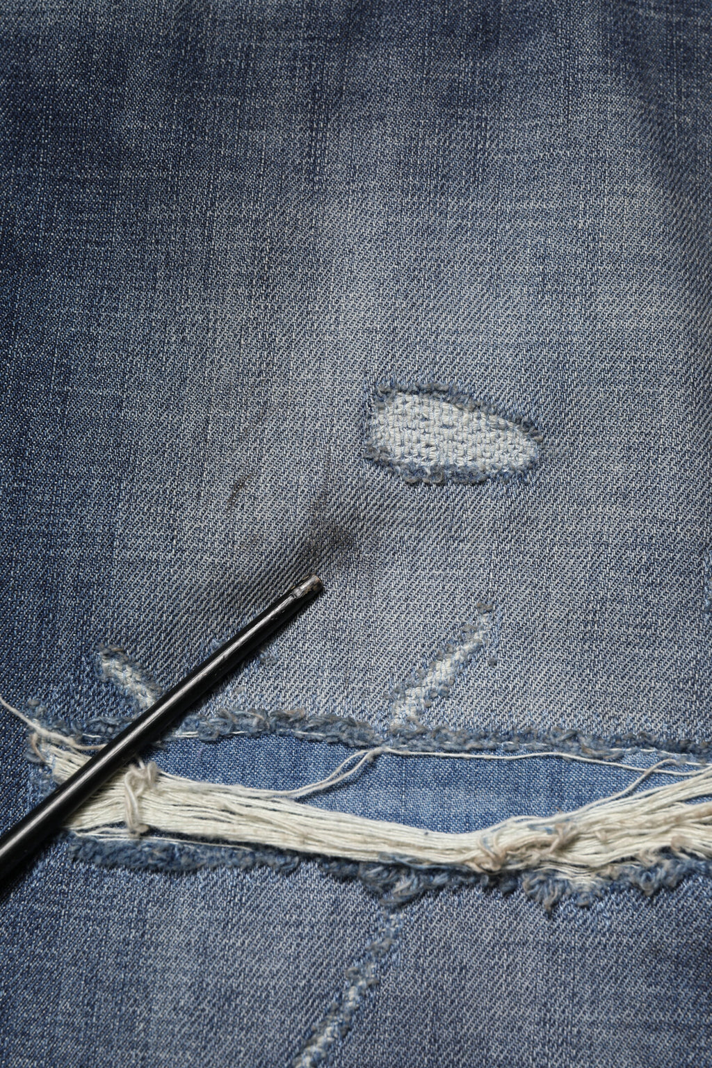 Dolce & Gabbana Blue Washed Tattered Cotton Men Jeans