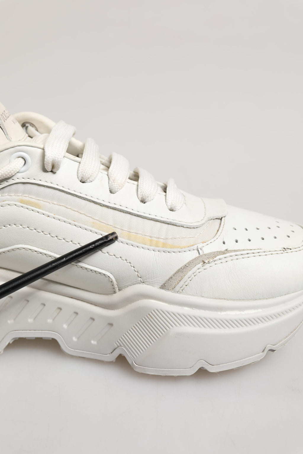 Dolce & Gabbana White DAYMASTER Calf Leather Sneakers Shoes